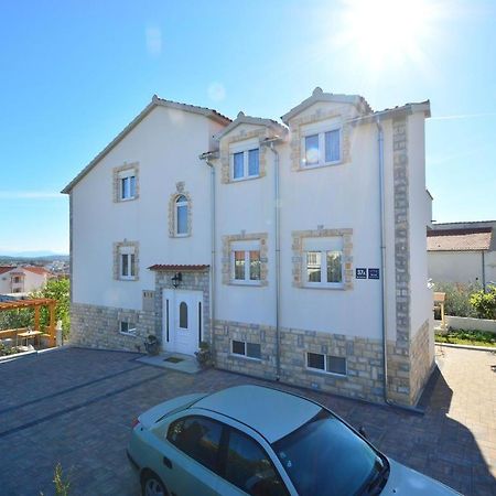 Green Hill Family Apartments Водице Экстерьер фото