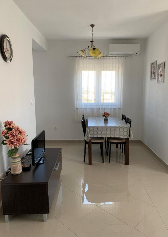 Green Hill Family Apartments Водице Экстерьер фото