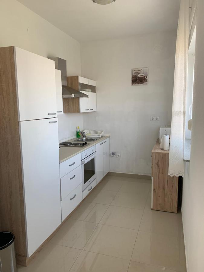 Green Hill Family Apartments Водице Экстерьер фото