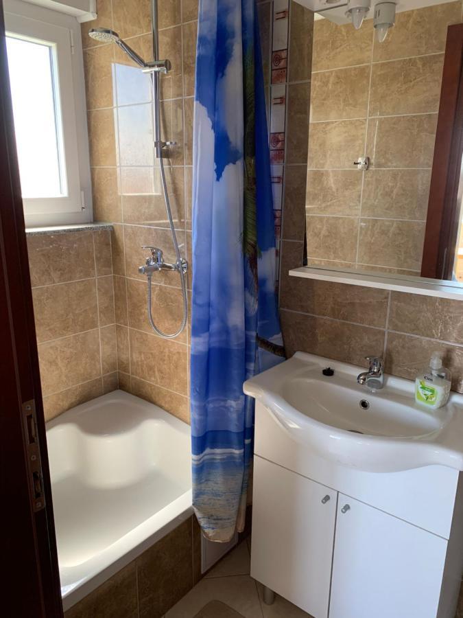 Green Hill Family Apartments Водице Экстерьер фото