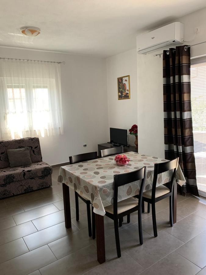 Green Hill Family Apartments Водице Экстерьер фото